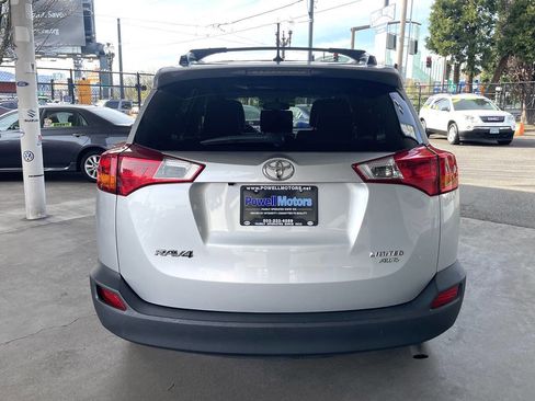 Used 2015 Toyota RAV4 Limited image 9
