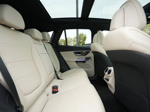 Used 2026 Mercedes-Benz GLC 300 4MATIC image 38