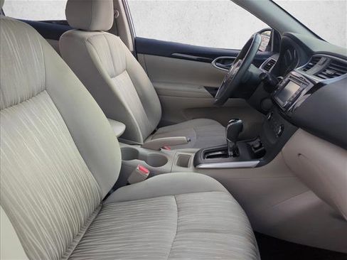 Used 2017 Nissan Sentra SV w/ Driver's Assist Package image 25