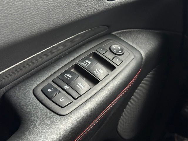 Used 2023 Dodge Durango GT w/ Blacktop Package AWD/4WD image 35
