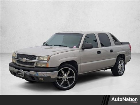 Used 2004 Chevrolet Avalanche 2WD image 1
