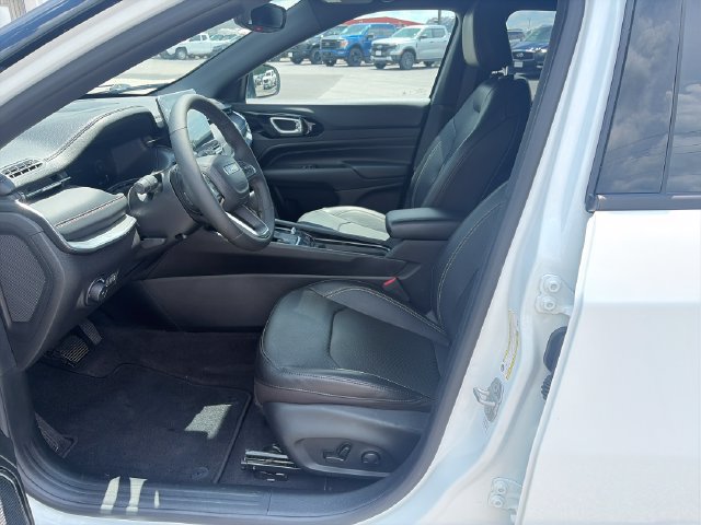 Used 2023 Jeep Compass High Altitude AWD/4WD image 9