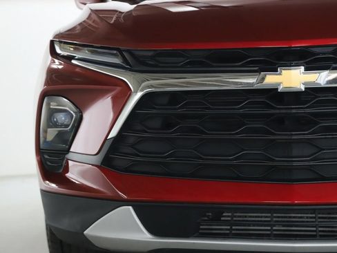 Used 2024 Chevrolet Blazer LT w/ Convenience Package FWD image 6