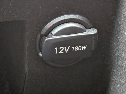 Used 2021 Genesis G80 2.5T image 23