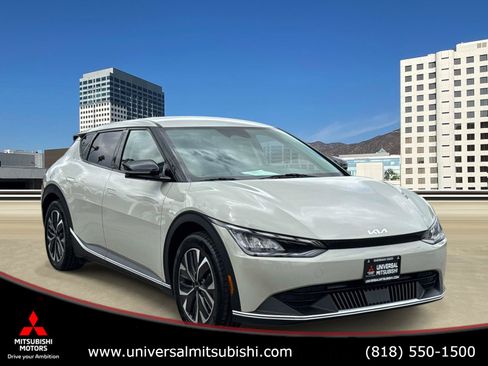 Used 2024 Kia EV6 Light AWD/4WD image 1