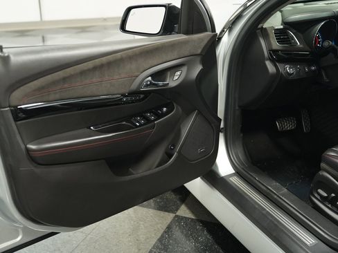 Used 2014 Chevrolet SS image 31