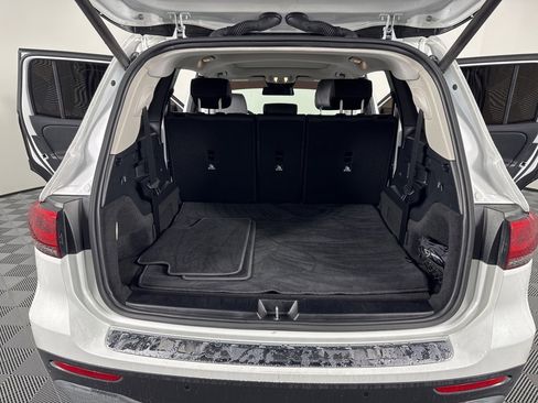 Used 2023 Mercedes-Benz GLB 250 4MATIC image 11