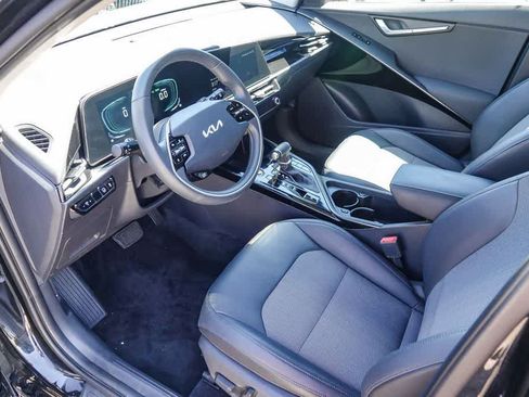 Certified 2024 Kia Niro EX FWD image 13