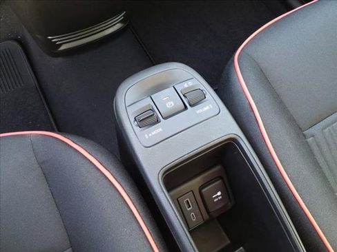 New 2024 FIAT 500 e (RED) image 21
