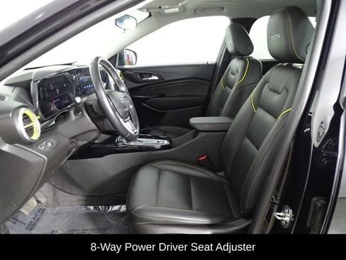 Used 2024 Chevrolet Trax ACTIV w/ Sunroof Package FWD image 11