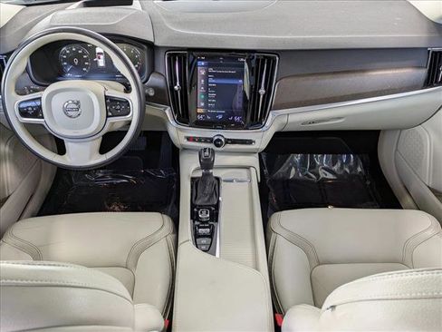 Used 2019 Volvo V90 T5 Cross Country w/ Advanced Package image 21