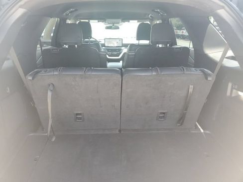 Certified 2025 Ford Explorer ST-Line AWD/4WD image 8