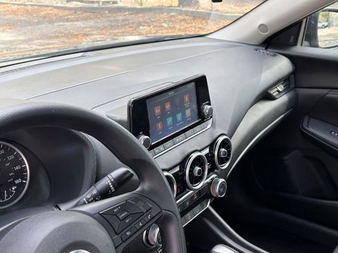 Used 2025 Nissan Sentra S image 31