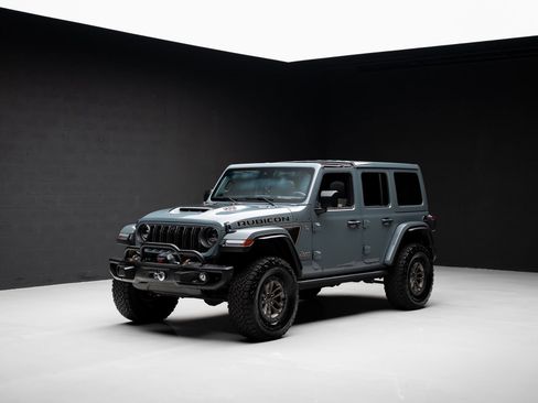 Used 2024 Jeep Wrangler Unlimited Rubicon 392 image 6