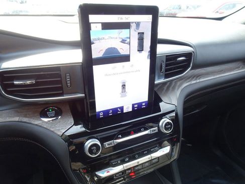 Used 2021 Ford Explorer Platinum w/ Equipment Group 601A image 22