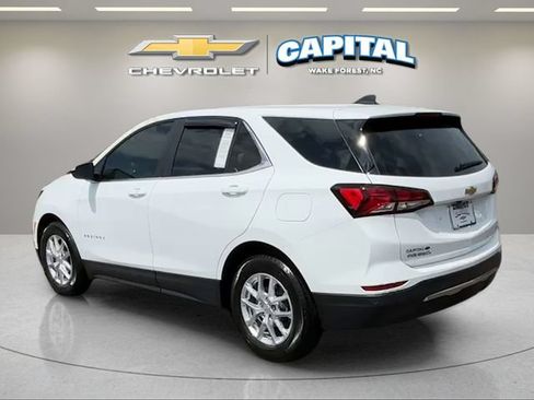 Used 2024 Chevrolet Equinox LT FWD image 3