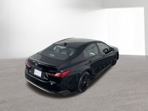 Used 2025 Toyota Camry SE FWD image 40
