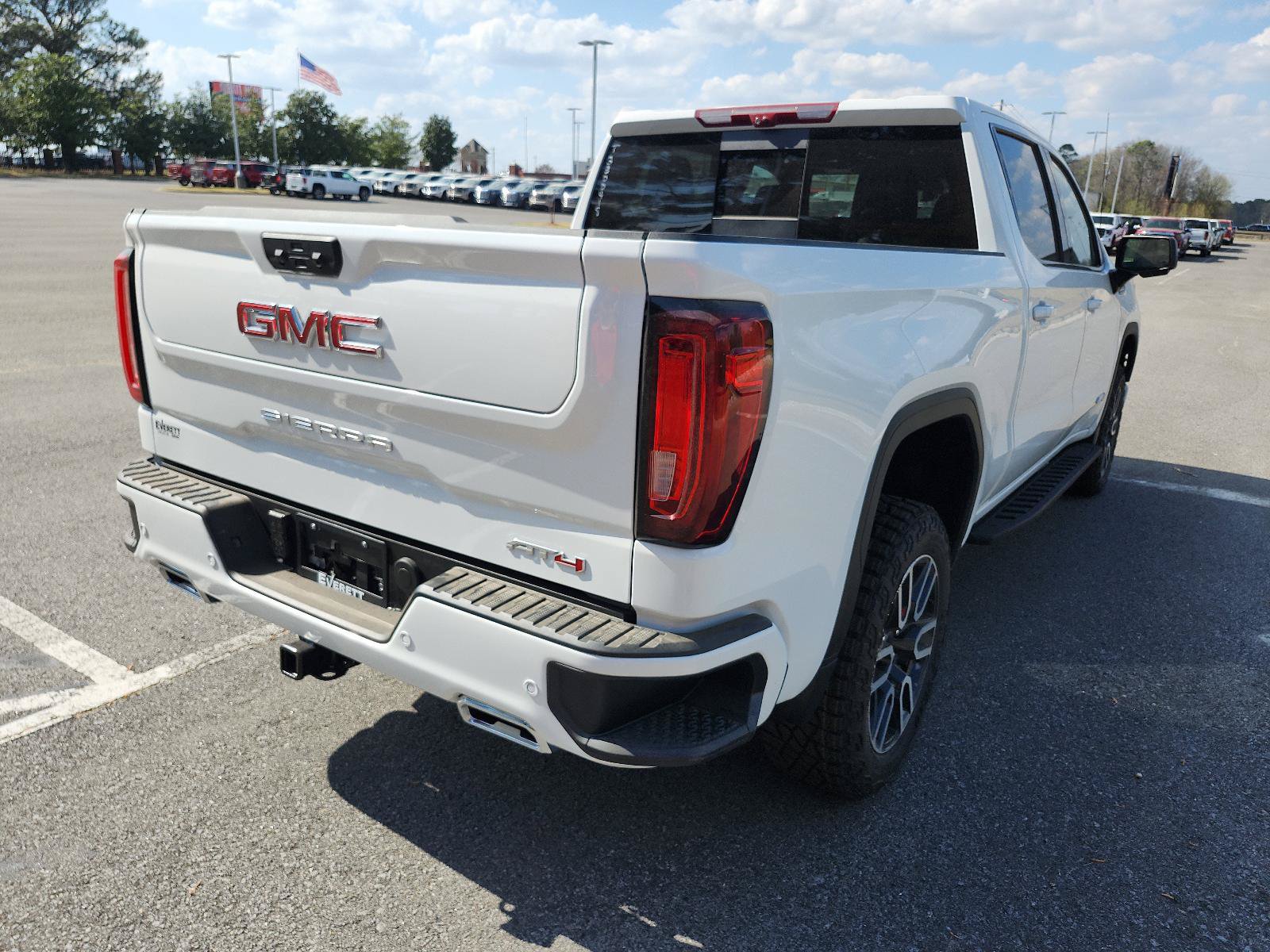 New 2026 GMC Sierra 1500 AT4 w/ AT4 Premium Package AWD/4WD image 3