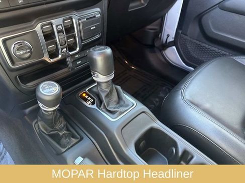 Used 2023 Jeep Wrangler Altitude image 32