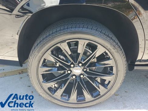 Certified 2026 Cadillac Escalade Platinum Sport w/ LPO, ONYX Package AWD/4WD image 8