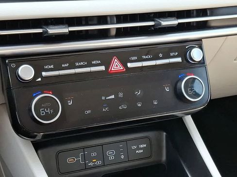 Used 2025 Hyundai Tucson SEL image 14