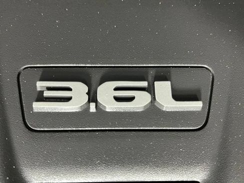Used 2021 Jeep Gladiator Mojave AWD/4WD image 10