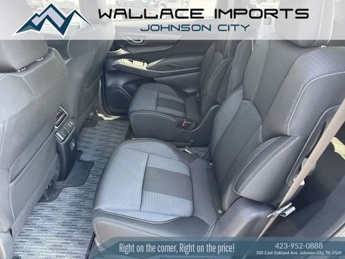 Certified 2023 Subaru Ascent Premium w/ Convenience Package AWD/4WD image 33