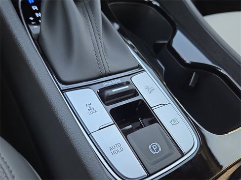 New 2025 Hyundai Santa Cruz SEL image 14