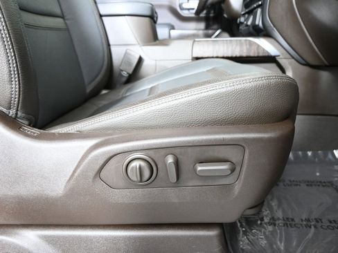 Used 2019 GMC Sierra 1500 Denali w/ Denali Ultimate Package AWD/4WD image 15