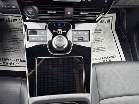 Used 2024 Toyota bZ4X AWD image 23