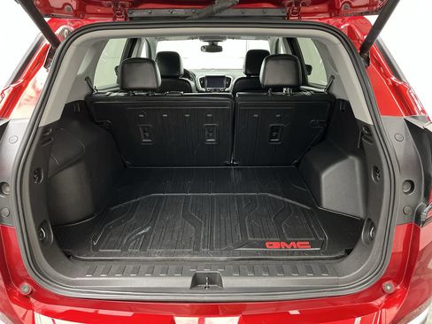 Certified 2022 GMC Terrain SLT w/ LPO, Floor Liner Package AWD/4WD image 29