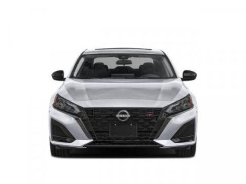Used 2025 Nissan Altima 2.5 SR AWD/4WD image 7