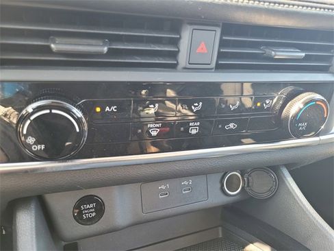 Certified 2024 Nissan Rogue S image 24