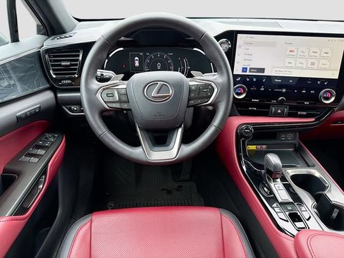 Used 2025 Lexus NX 250 AWD w/ Accessory Package (2T) image 21