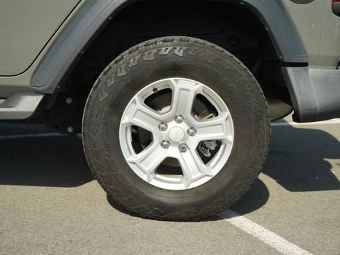 Used 2020 Jeep Wrangler Unlimited Sport S AWD/4WD image 42