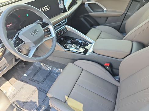 New 2025 Audi Q5 Premium Plus image 16