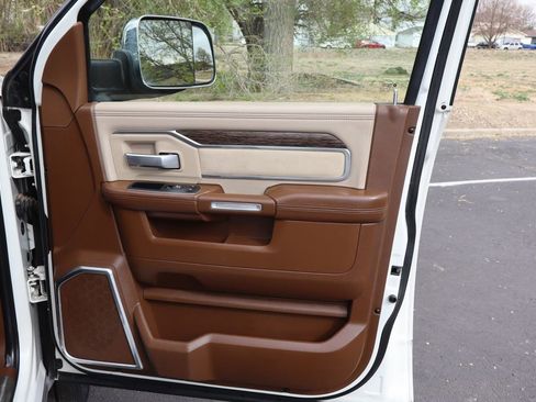 Used 2019 RAM 2500 Laramie image 26