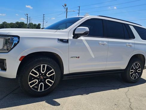 Used 2021 GMC Yukon AT4 w/ AT4 Premium Package AWD/4WD image 2