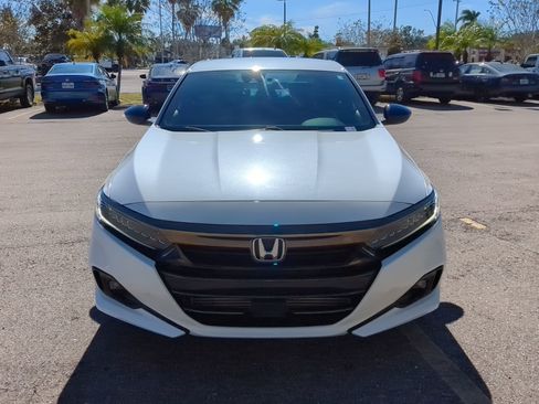 Used 2022 Honda Accord Sport image 4