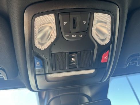 Used 2024 RAM 2500 Big Horn w/ Safety Group image 20