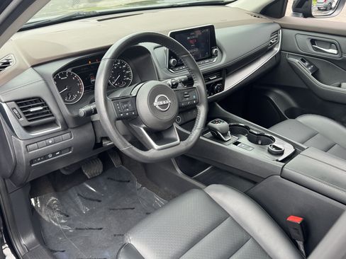 Used 2023 Nissan Rogue SV w/ SV Premium B Package AWD/4WD image 9