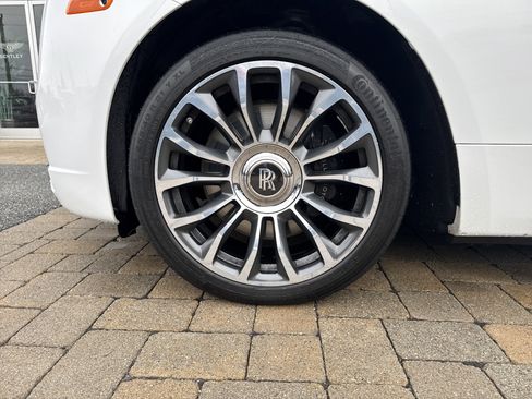 Certified 2021 Rolls-Royce Dawn image 10