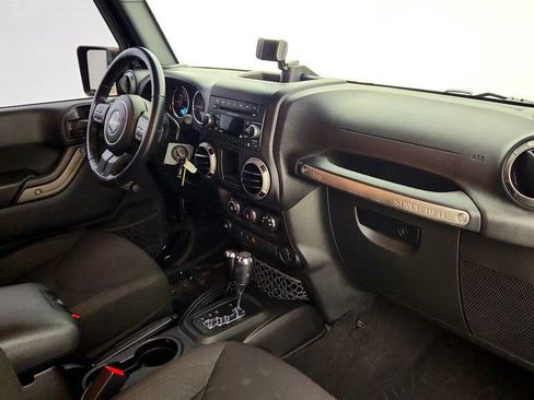 Used 2017 Jeep Wrangler Unlimited Sport w/ Connectivity Group AWD/4WD image 24