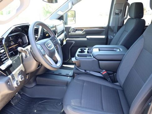 New 2026 GMC Sierra 3500 SLE w/ SLE Value Package AWD/4WD image 12