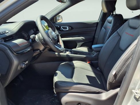 New 2026 Jeep Compass Trailhawk image 10