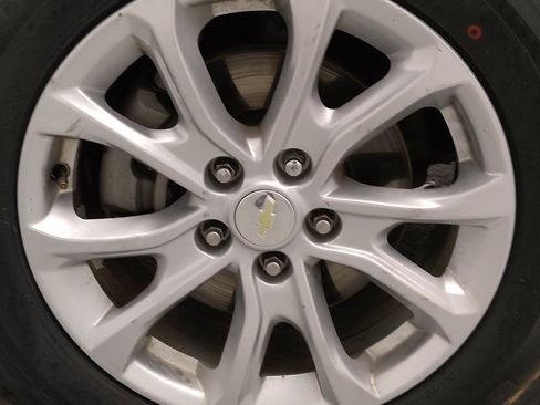 Used 2020 Chevrolet Equinox LT w/ Driver Convenience Package FWD image 31