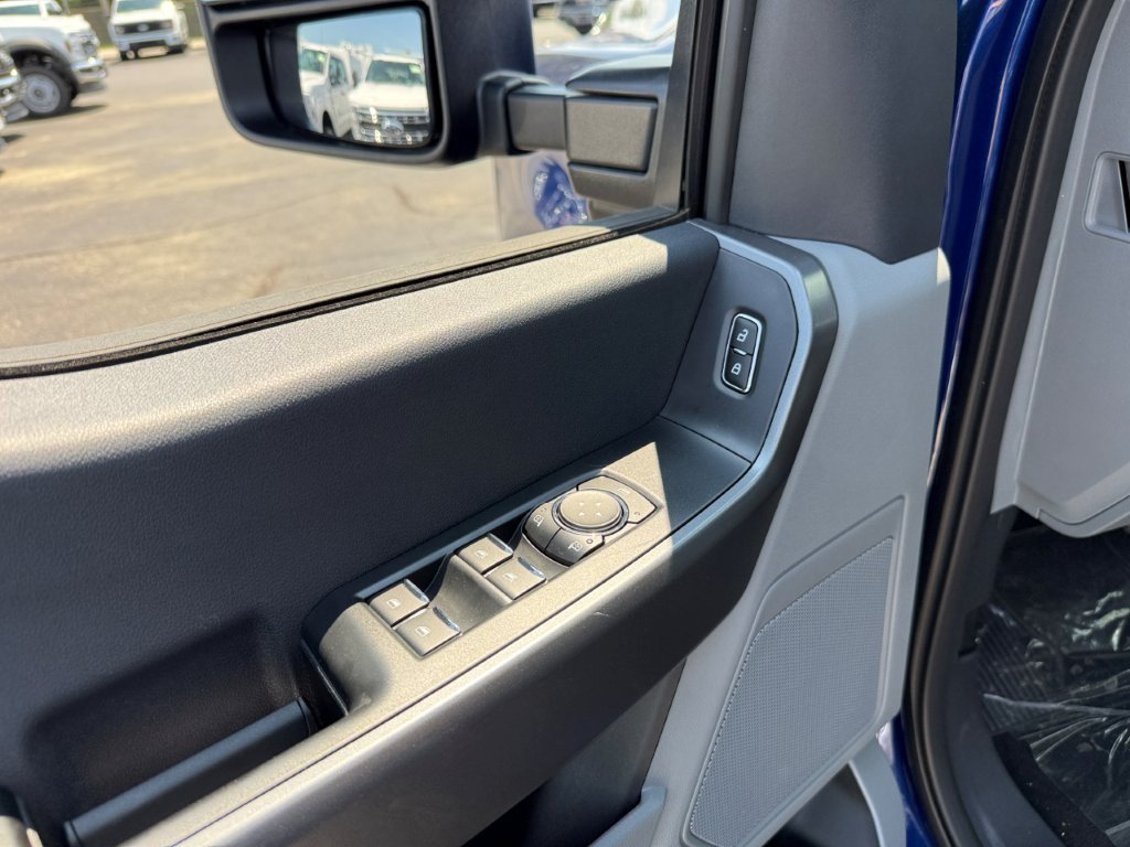 New 2026 Ford F350 XL w/ STX Appearance Package AWD/4WD image 12
