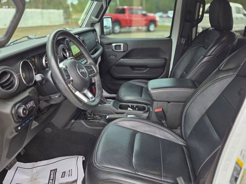 Used 2022 Jeep Wrangler Unlimited Sahara w/ Cold Weather Group image 20