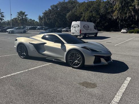 Used 2023 Chevrolet Corvette Z06 w/ Battery Protection Package image 2