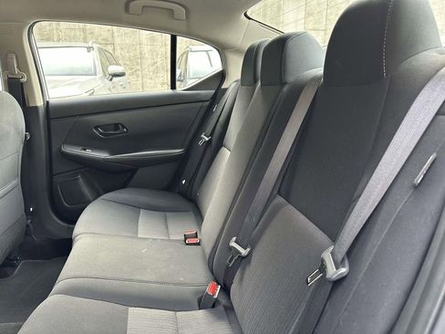 Used 2024 Nissan Sentra SV FWD image 13